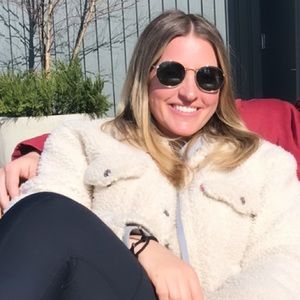 Meet your Posher, Amanda